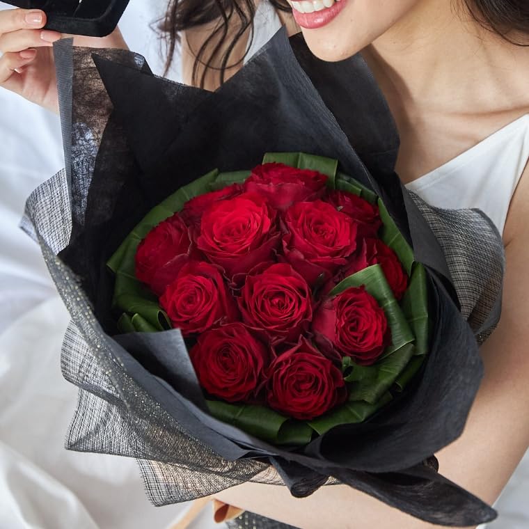 赤い薔薇　ミクストメディア　ホワイト額入り Amazon.co.jp: 絵画「赤いバラ」インテリア 絵 花 アートパネル